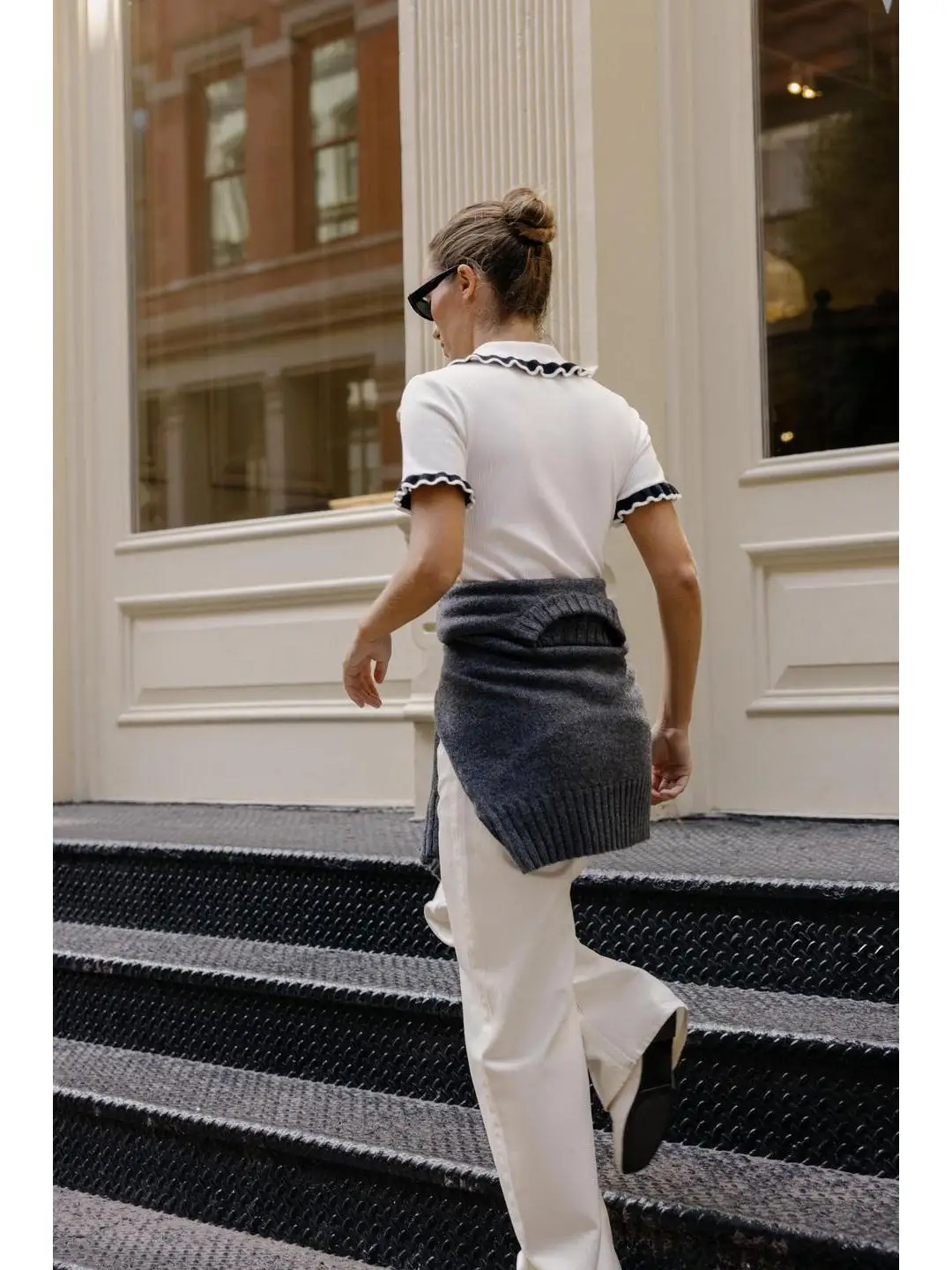 Wczesna Jesień irt Ne T-irt Biżuteria Guzikowe Szwy Detale Warstwowe Ozdobne Pracowanie z Guzikami Magazyn ip