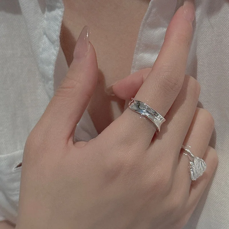

[Cciris.Com] S925 Silver Textured Band Ring Japanese Vintage Minimalist Wholesale Stacking Jewelry for Women
