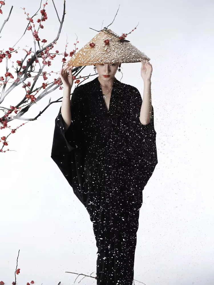 

Elegant Chinese Style Photography Costume for Studio Photoshoots High Fashion Retro National Trend Photography Outfit