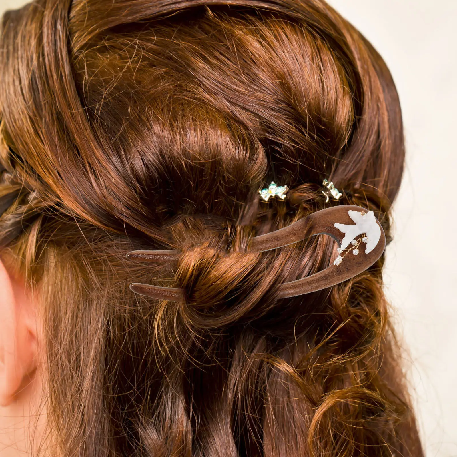 

Простая U-образная деревянная заколка для волос с натуральной отделкой, винтажный аксессуар для причесок для женщин и девушек, элегантный инструмент для укладки и фиксации прически, ретро-стиль