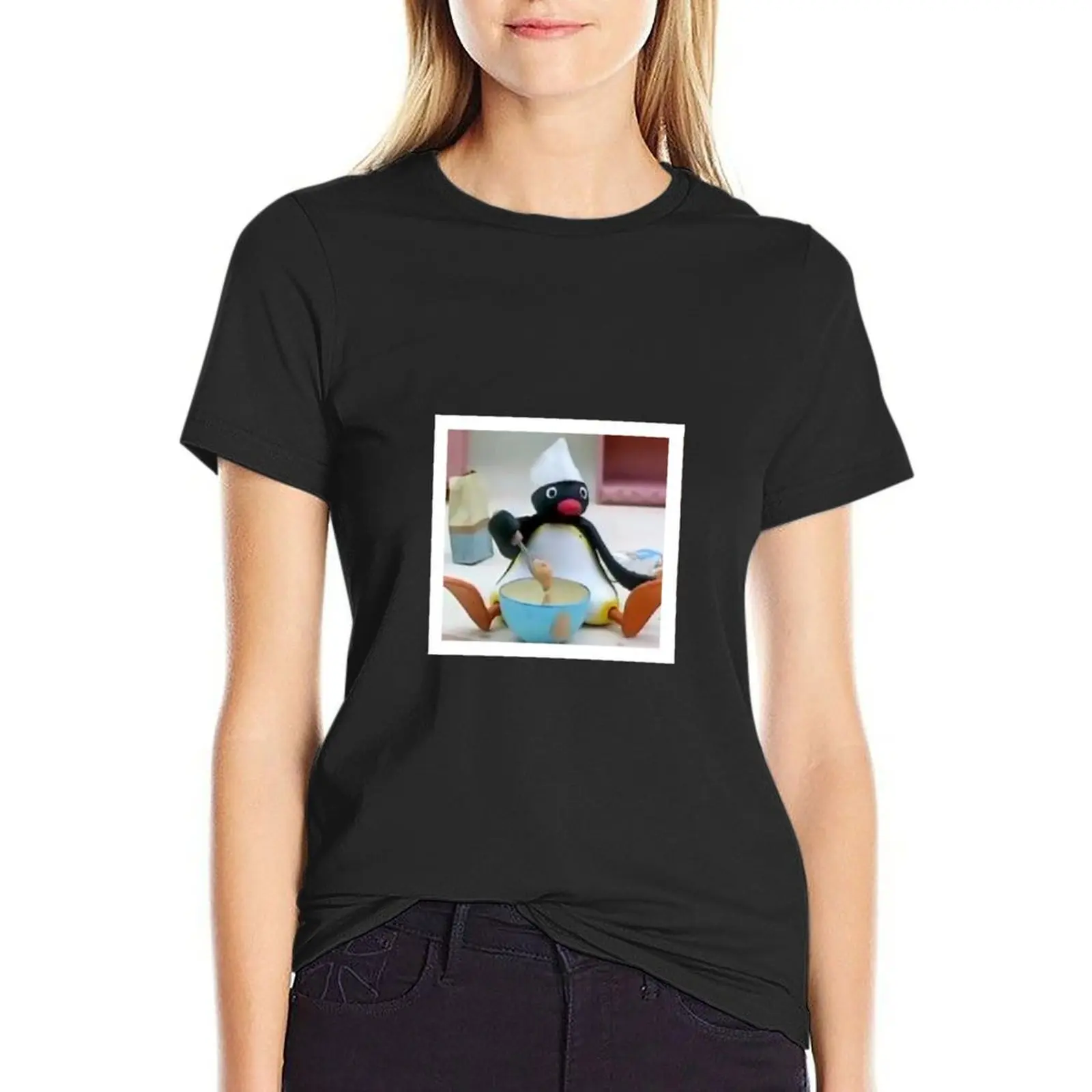 Pingu The Penguin Cook - Noot Noot T-Shirt anime clothes korean fashion workout t shirts for Women