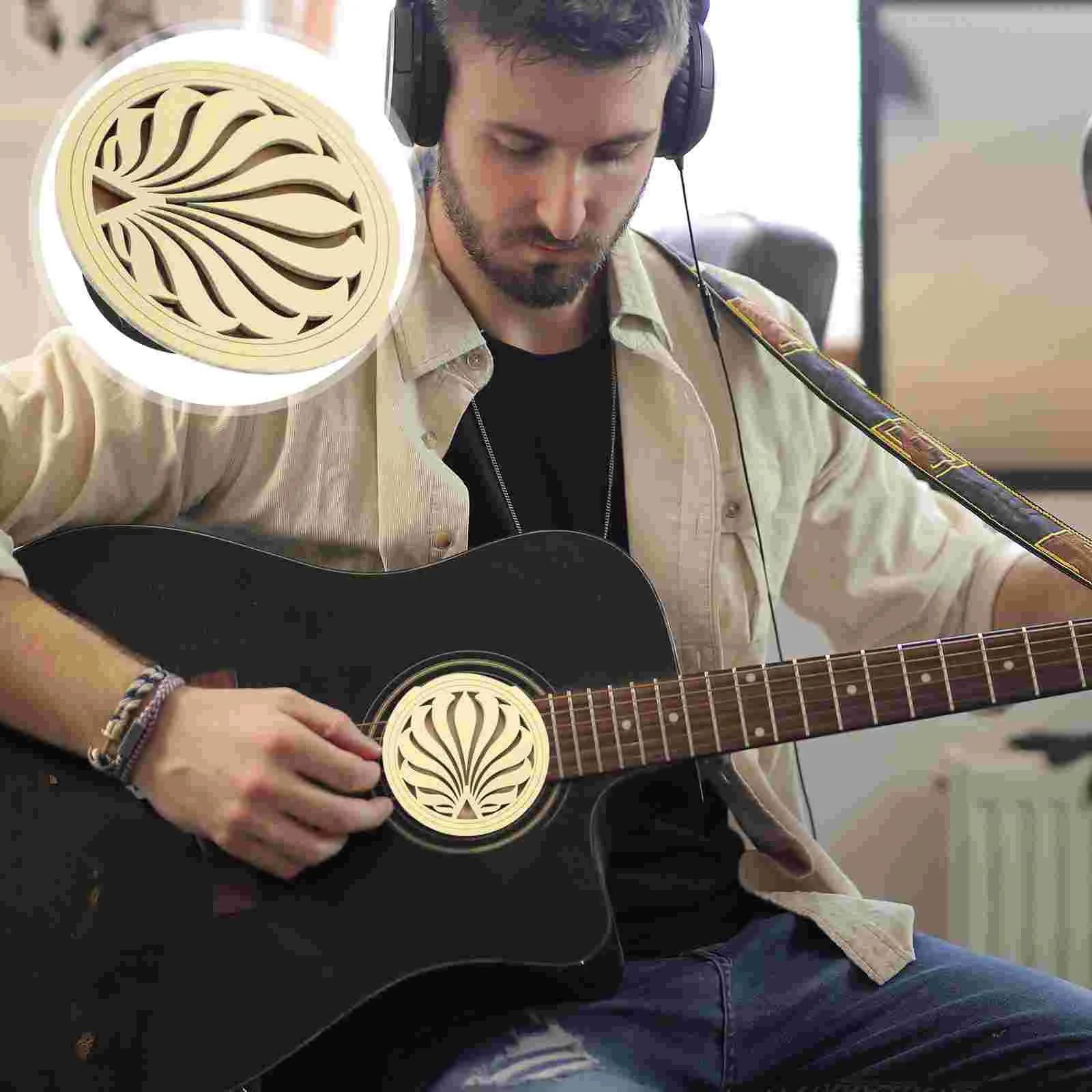 

Acoustic Guitar Feedback Cover Wood Hole Carved 1030X1030X030CM Buster Sound