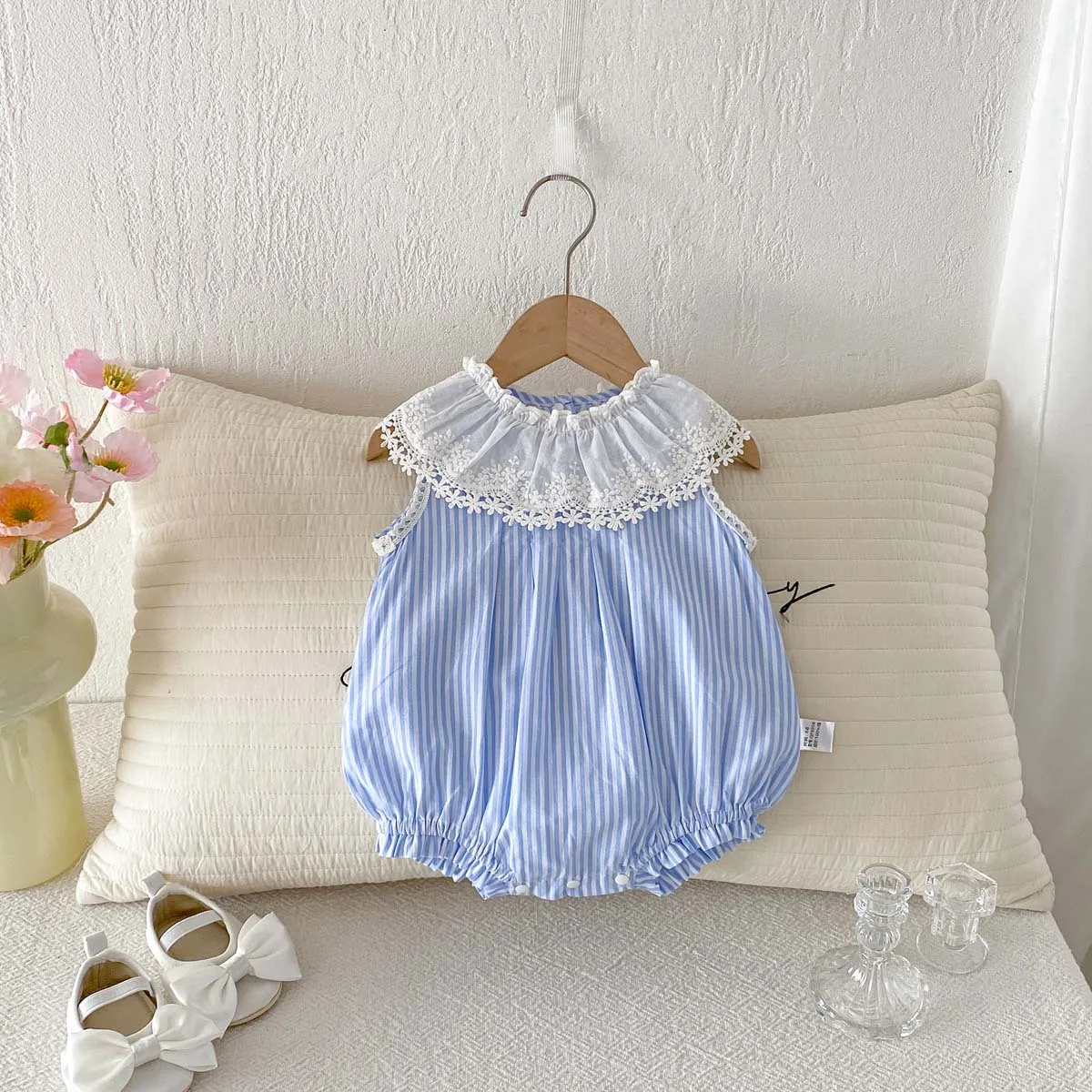 Baby Clothes Summer Newborn Baby Girl Jumpsuit, One Month, One Hundred Days Go Out Romper Sweet Lace, Thin Collar
