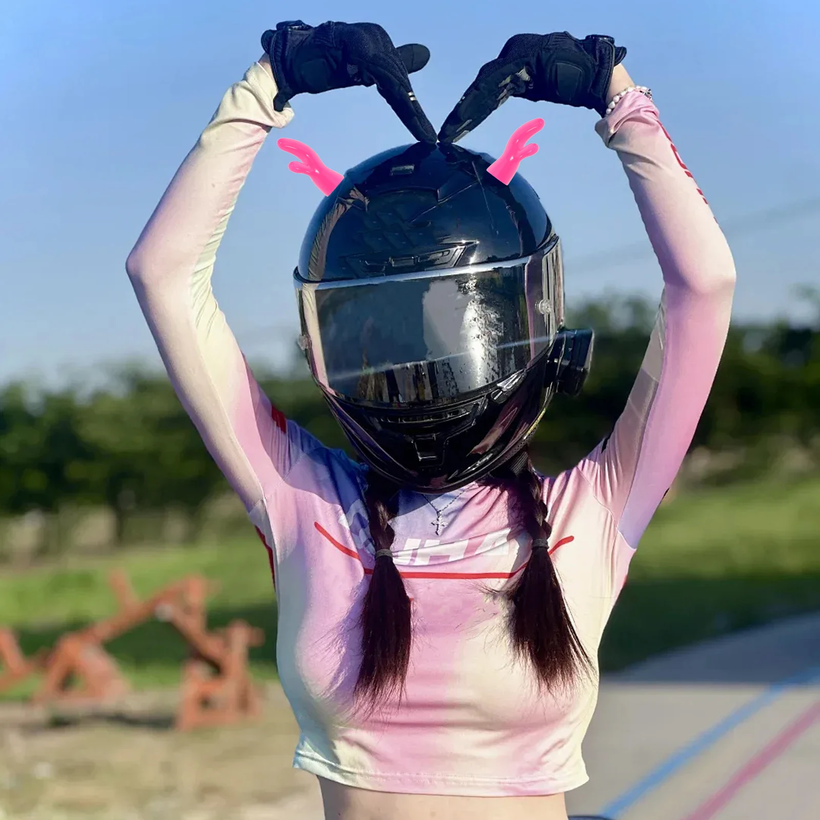 

2 pcs Motorcycle Decorative Accessory Deer Horn With Suction Cup Universal Fit Durable Plastic Reusable For Bike Ski