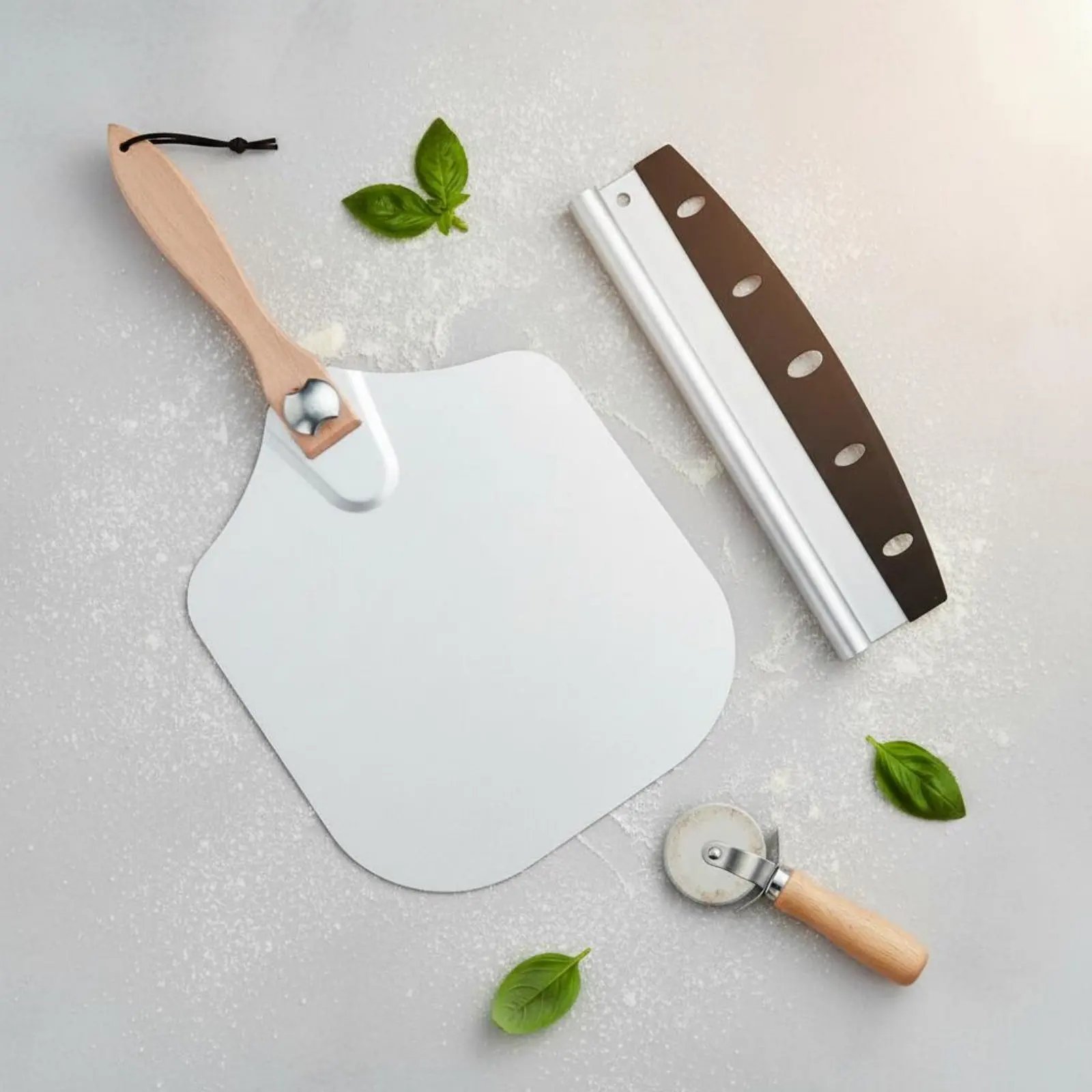 

2 Pieces Aluminum Pizza Spatula with Curved Blade Wooden Handle Baking Tools for Home Cooks, Kitchen