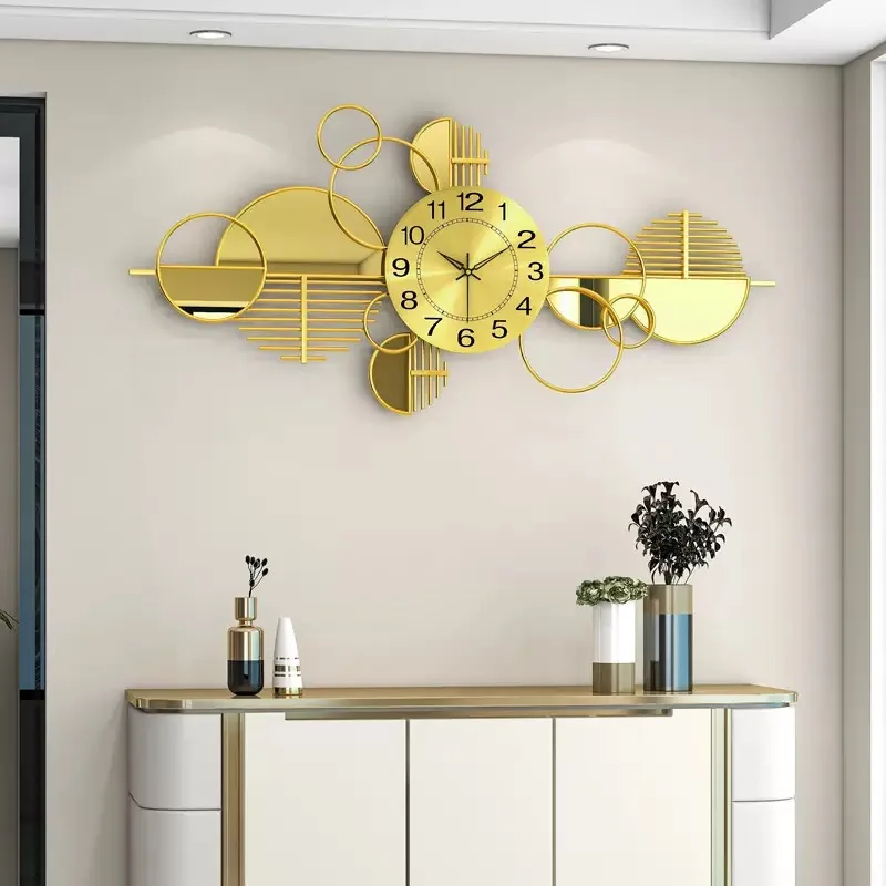 

Living Room Metal Wall Clock Nordic Light Luxury High-end Feeling Clock Restaurant Wall Mounted Silent Decoration Wall Clock