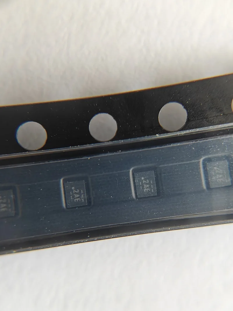 DRV5012AEDMRR Transducers Magnetic Sensors Switches (Solid State) Digital Switch Latch Push-Pull Hall Effect 4-X2SON (1.1x1.4)