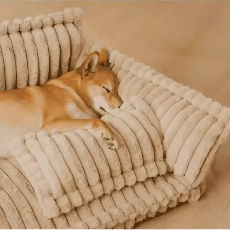 A pet sofa-style universal model for cats and dogs, a warm and soft pet bed suitable for all seasons.