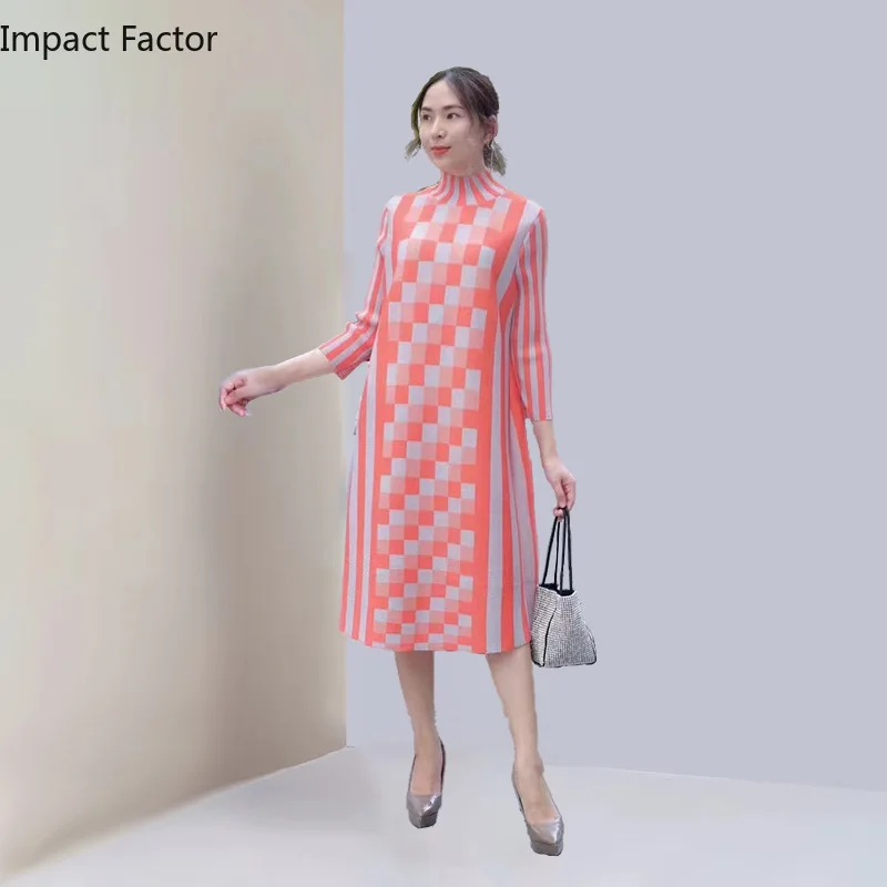 2024 Miyake Wrinkled Round Neck Spring Women's Dress Casual Loose Party Dress Factory Spot Direct Sale