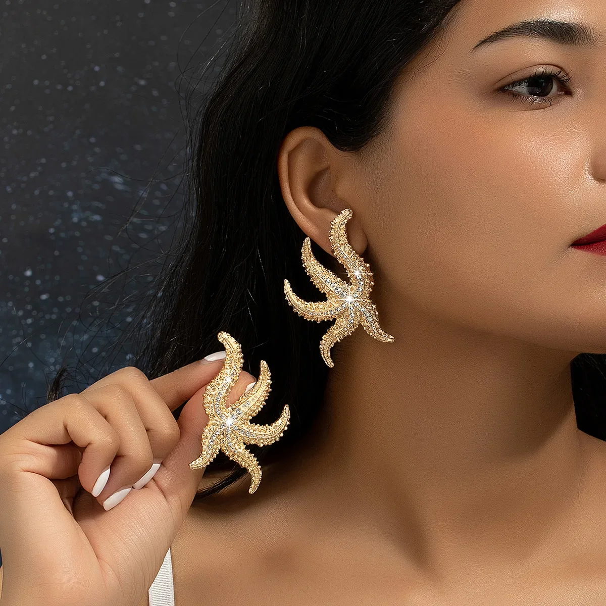 Simple and Exaggerated Gold-plated Octopus Rhinestone Earrings Female Creative Starfish Fashion Women's Accessories Jewelry Gift