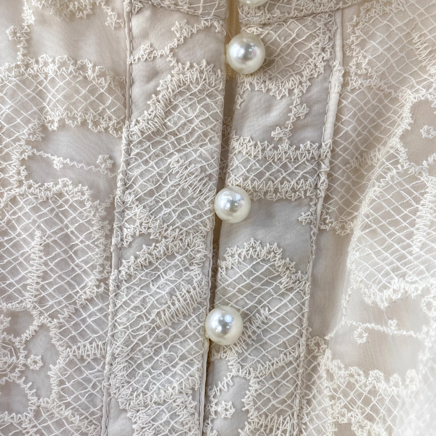 Autunno Primavera Donna Abito da vacanza Manica lunga a lanterna Bottoni di perle Ricamo Matita in pizzo Abiti lunghi midi da sera per ballo di fine anno