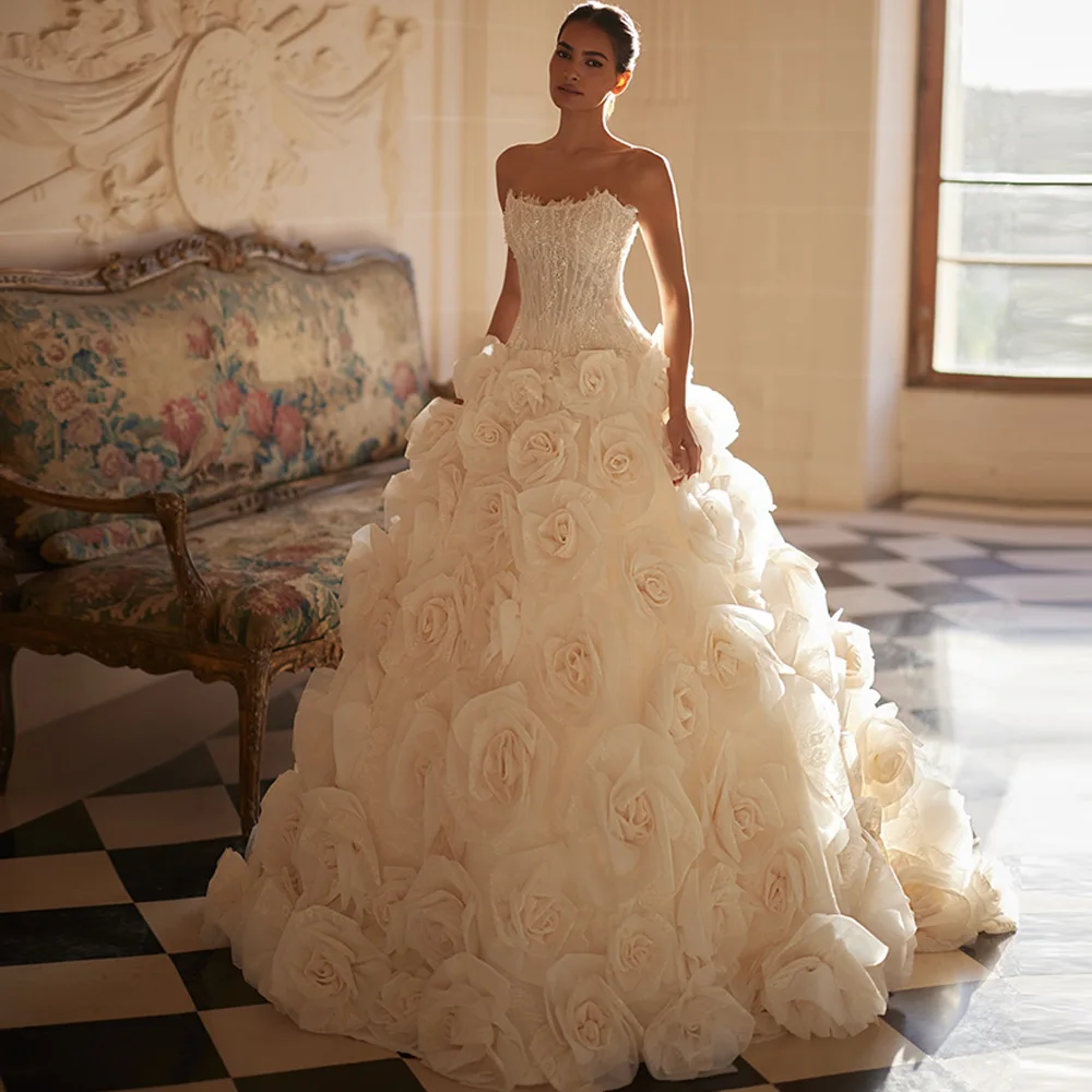 Handmade Flowers A-Line Customized Vestido De Novia Classic Strapless Lace Up Back Wedding Dress Dreamy Appliques Bridal Gowns