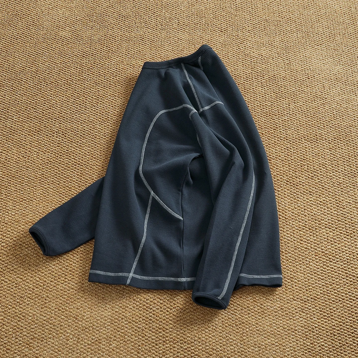 

Spring men's new long-sleeved sweatshirt loose and versatile long-sleeved T-shirt