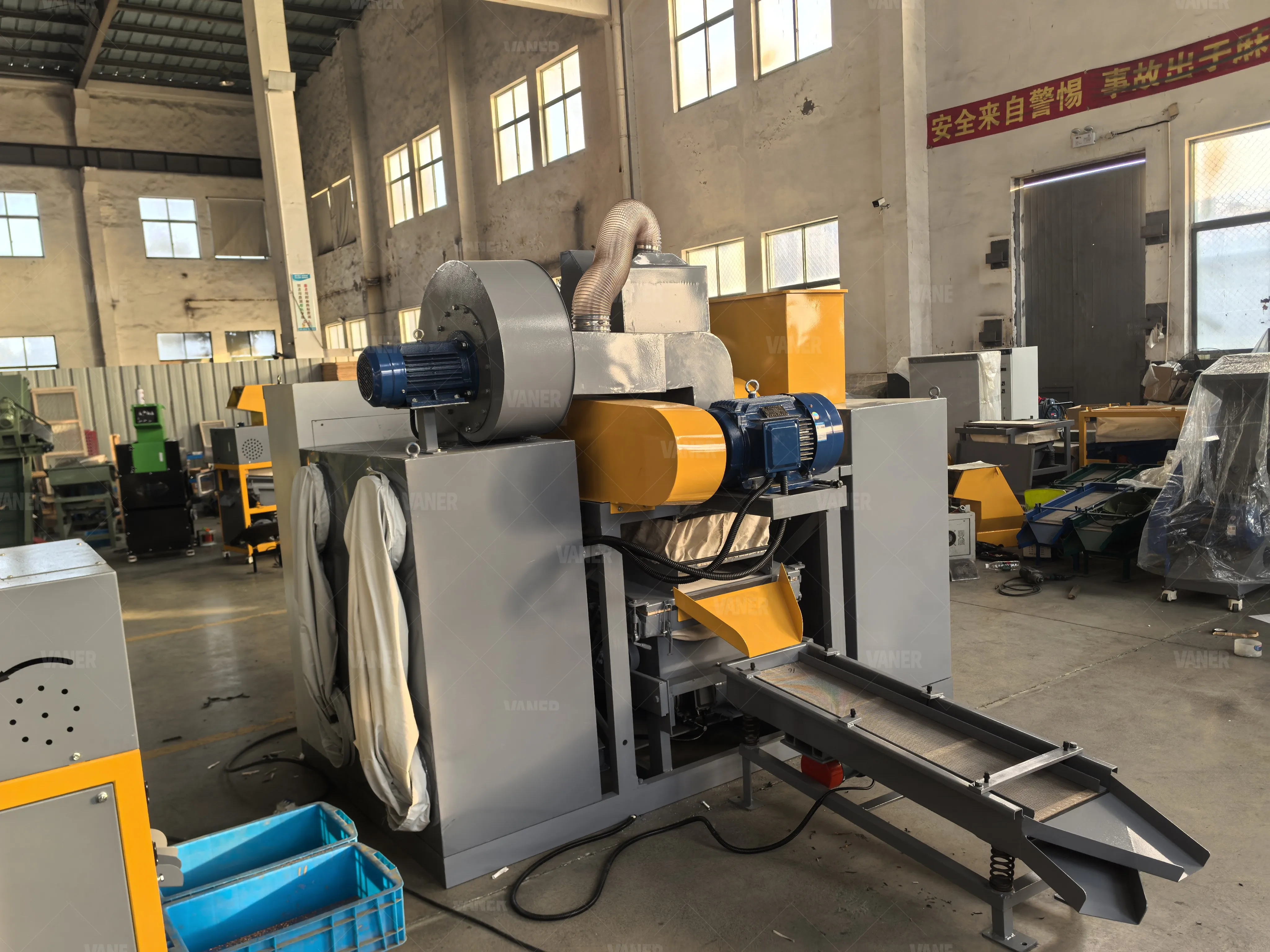 Factory Direct Sale Automatic Scrap Cable Separator Machine Copper Granulator Copper Wire Scrap Recycling Machine