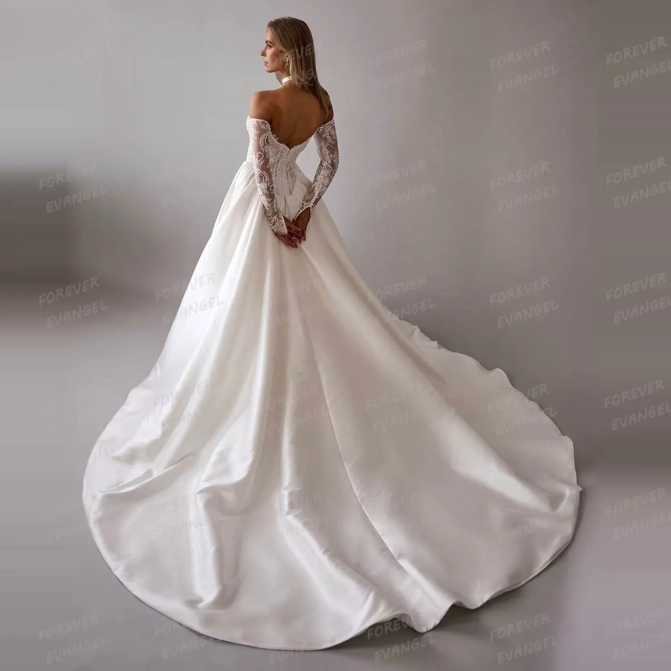 Luxury Wedding Dresses A Line Woman\'s Long Sleeve Bride Gowns Boat Neck Side Split Appliques Backless Customized Vestidos Novias