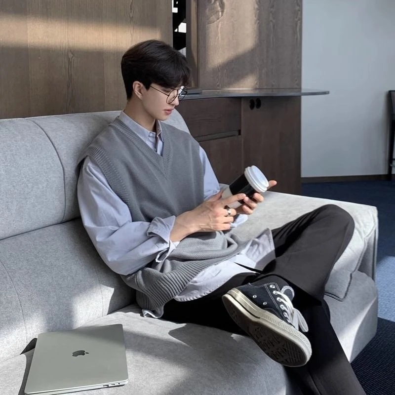 

Preppy Style Men's V-neck Knit Vest Jacket 2025 Fall Winter Large Size Loose Fit Solid Color Casual Layering Apparel