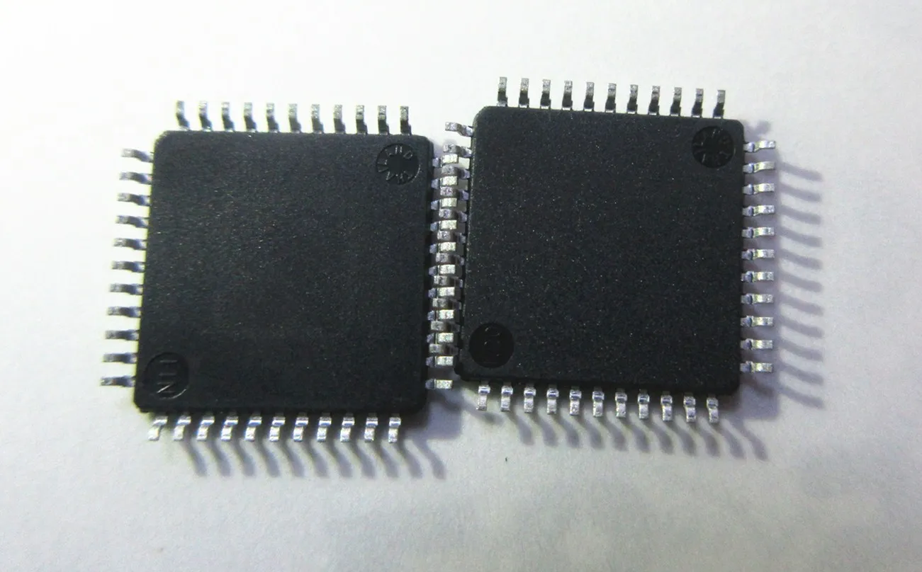 DSPIC30F4011-20E/PT DSPIC30F4011-20I/PT DSPIC30F4011-30E/PT 10 قطعة