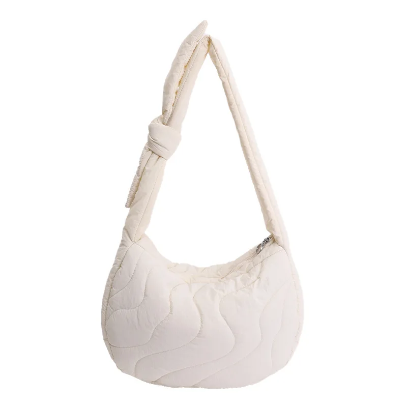 

2025New Korean Style Diamond Pattern Dumpling Bag Large Capacity Versatile Crossbody BaginsCasual Elegant Winter Cloud Bag