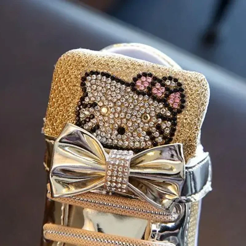 Sanrio Hello Kitty Scarpe casual Scarpe da principessa luminose Bambini Primavera e autunno Torcia per bambini Y2K Scarpe per bambini all'aperto