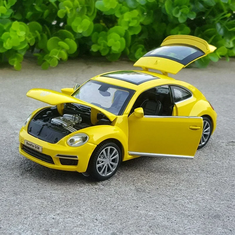 1:32 VOLKSWAGEN Beetle GSR High Simulation Diecast Car Metal Alloy Model Car Children\'s toys collection gifts