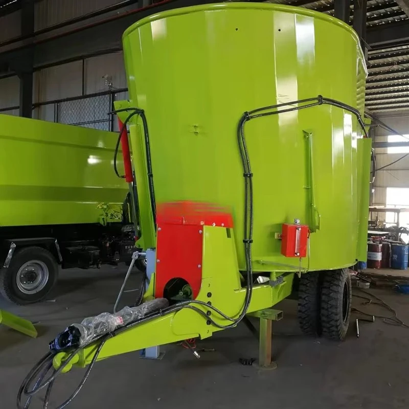 Hot Sale Tmr Feeder Mixer Selfpropelled Feed Mix Machine for Farm Poultry Feed Additives