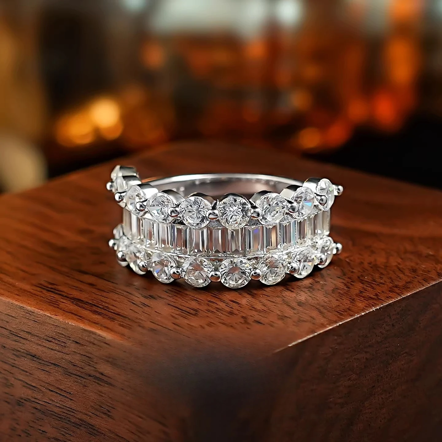

S925 Silver Ring Sparkles with High Grade Zircon Setting, Stacked Ring for Light Luxury and Versatile Women's Jewelry