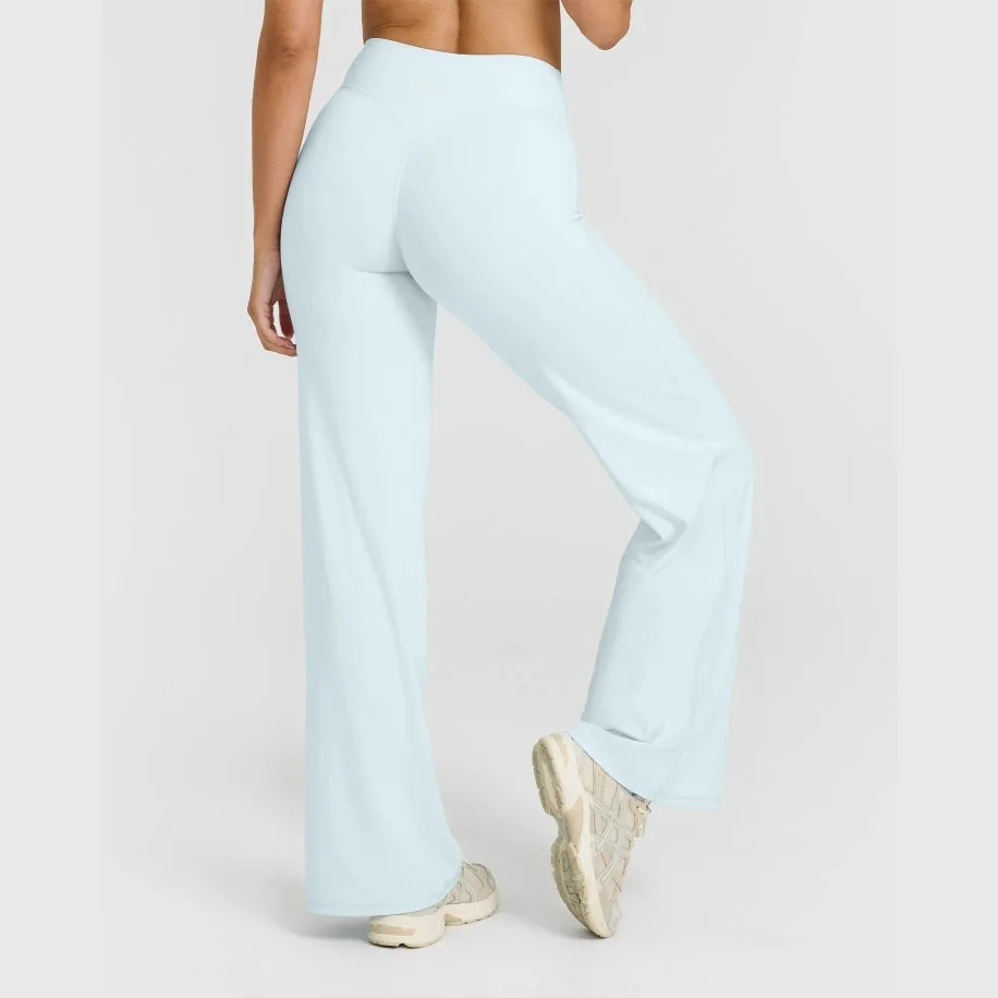 The ultimate dupe! Experience butter-soft comfort in these straight-leg pants. Get the viral style for less.