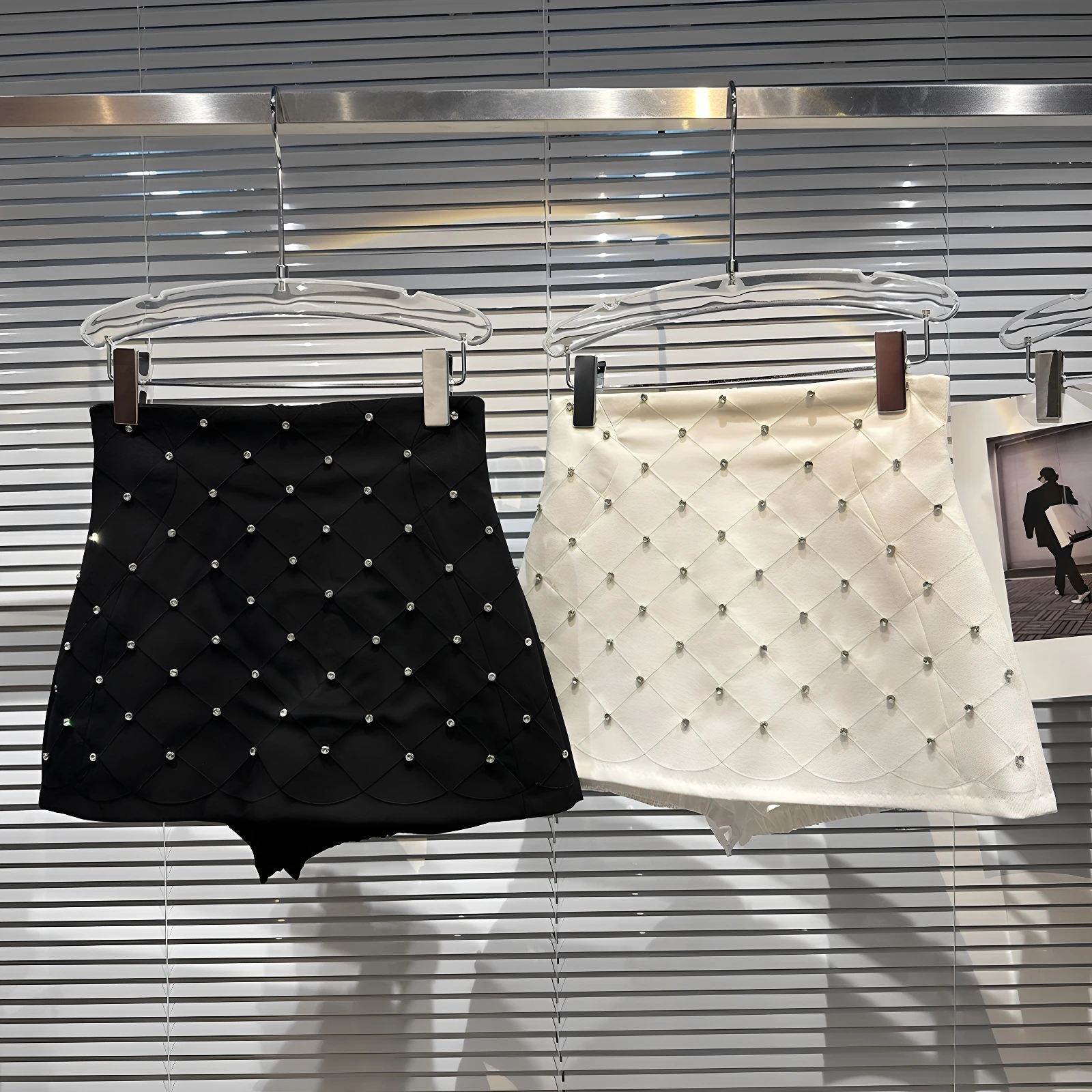 

Лето 202, новая облегающая юбка Sle ort, дизайн с бриллиантовыми бусинами, Ele Lady Celebri, юбка трапециевидной формы с высокой талией на молнии