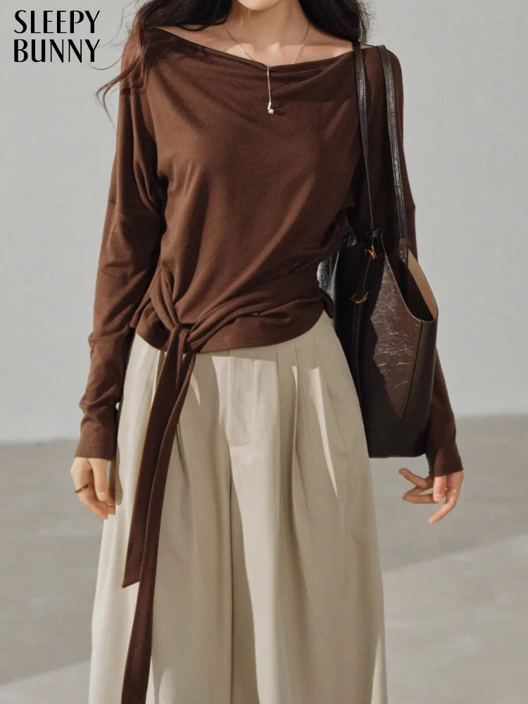

Топ с открытыми плечами и длинными рукавами, асимметричная футболка с завязкой на талии, женская осенняя свободная минималистичная блузка, повседневная мягкая модная одежда