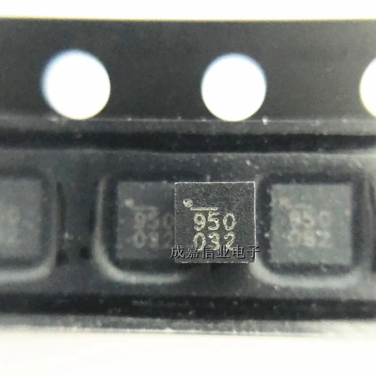 

10pcs/Lot MIC5319-5.0YML MLF-6 MARKING;950 LDO Voltage Regulators 500mA uCap Ultra-Low Dropout, High PSRR LDO Regulator