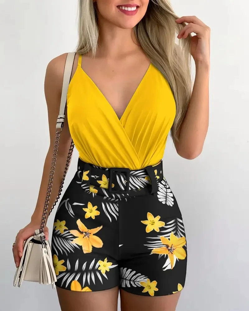 Summer Fashionable Sexy Spicy Girl Set with V-Neck Strap Vest and Plant Print Shorts and Belt