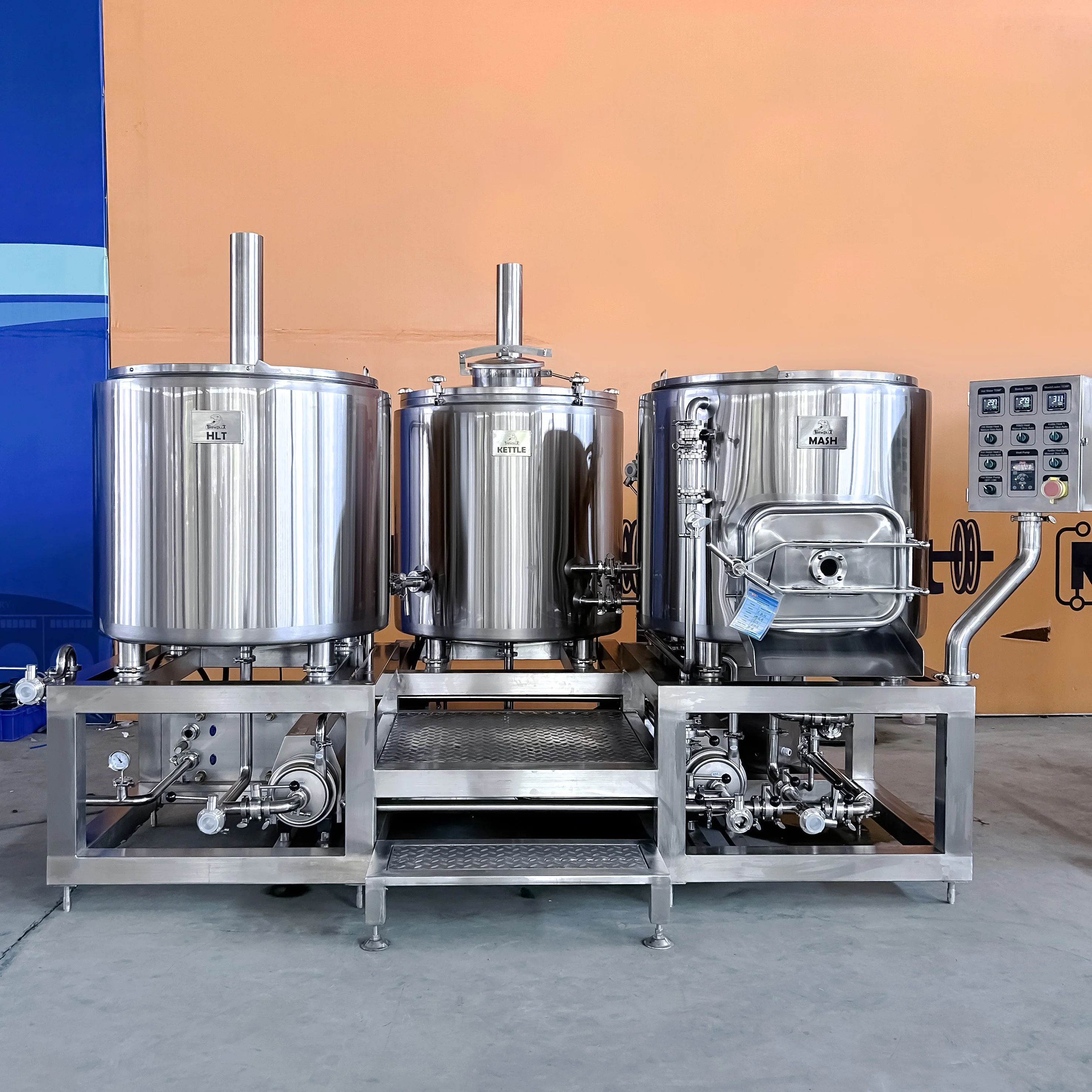 상업용 100L 맥주 양조 시스템 3조식 완전한 수제 맥주 장비 스테인리스 스틸 CE 인증 판매 중