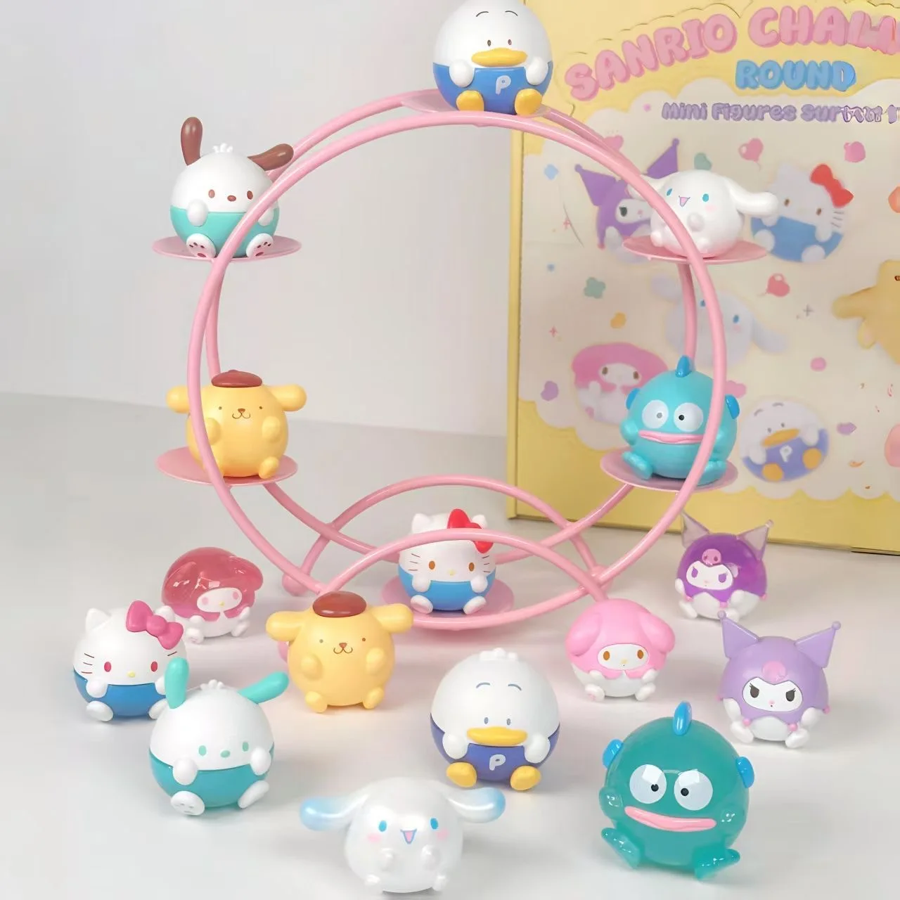 

Аутентичная семейная круглая серия Sanrio, слепая коробка, тренд Kuromi Hangyodon Hello Kitty Pochacco, мини-милые фигурки, игрушки, подарок на день рождения.