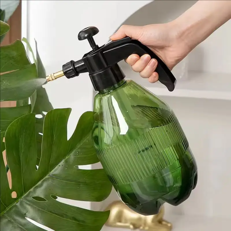 1pc 2L/750ml Garden Watering Can, Multi-Functional Spray Can for Watering or Disinfection