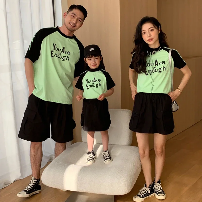 

Parent-child T-shirt Fashion Family Short Sleeve Tops Korean Mom Daughter Skirt Two Piece Sets Women Clothing Dad Son Clothes