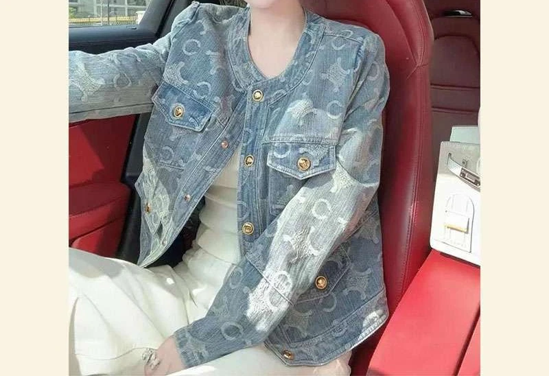 

Simple Classic Blue Denim Short Jacket Women's 2026 Spring and Autumn Models