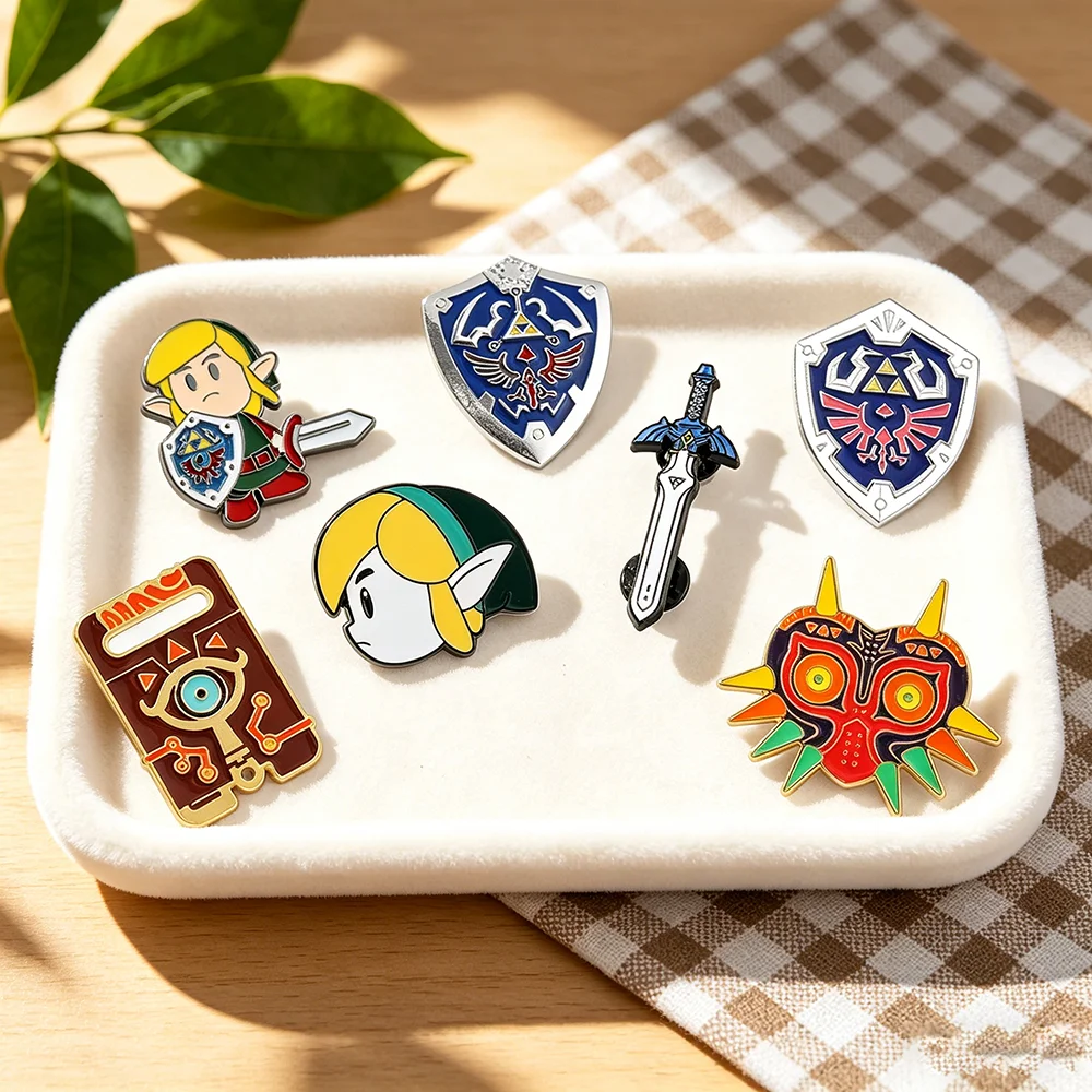 Fantasy-Abenteuer-Spiel-inspirierte Emaille-Pins: Helden-, Schild-, Schwert- & Masken-Reversbroschen, Sammlerstücke aus Hartemaille