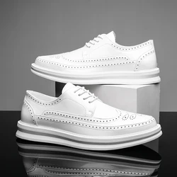 Fashion Derby Leather Men Shoes White Brogue Lace Up Solid Simple Dress Business Casual Party Wedding Flat Shoes For Man