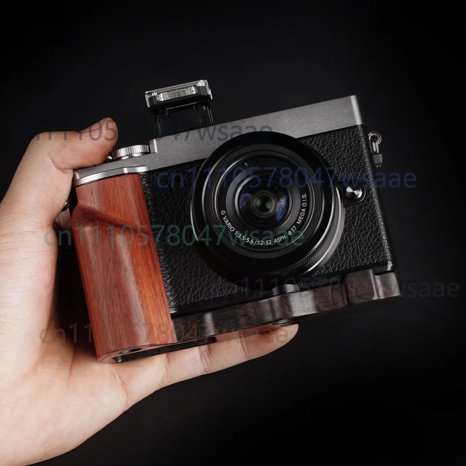 

Lightweight Wooden Camera Hand Grip Base Plate For Panasonic GX9