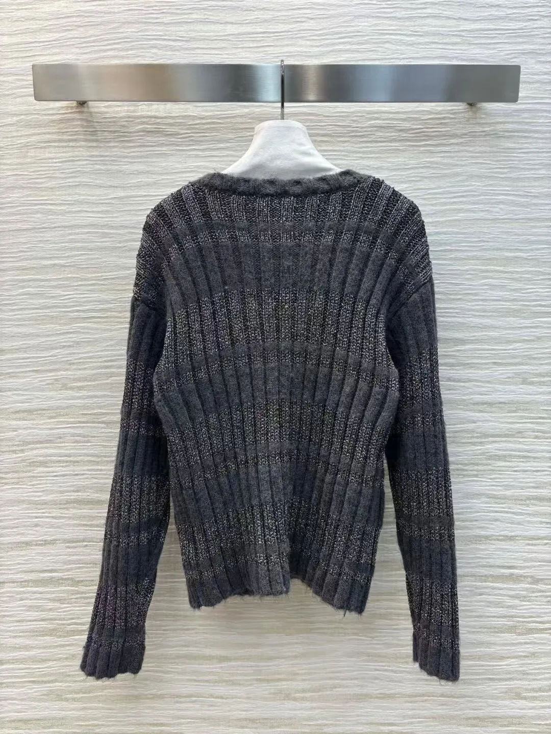 High end customized women's striped V-neck knitted cardigan