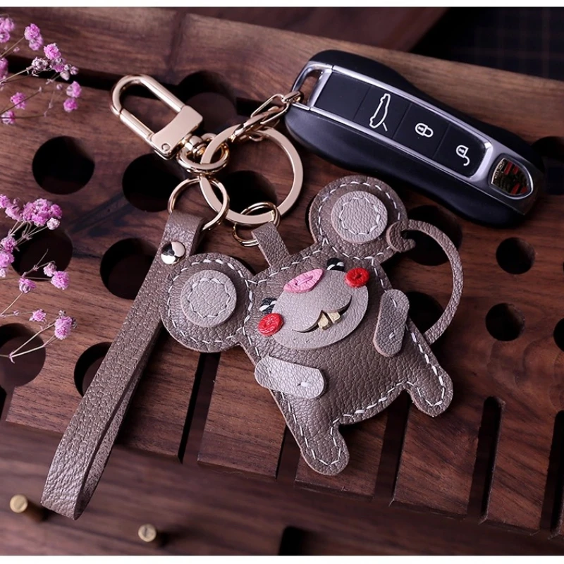 

Подвеска в виде мыши, подвеска в виде французской овчины, сумка-подвеска для телефона, брелок из натуральной кожи ручной работы.