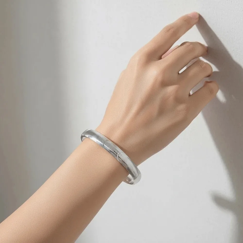 Alloy Cat's Eye Bracelet Waterproof Solid Color Silver Wrist Circle with Ripple Pattern Jewelry Opening Brushed Bangle Friends