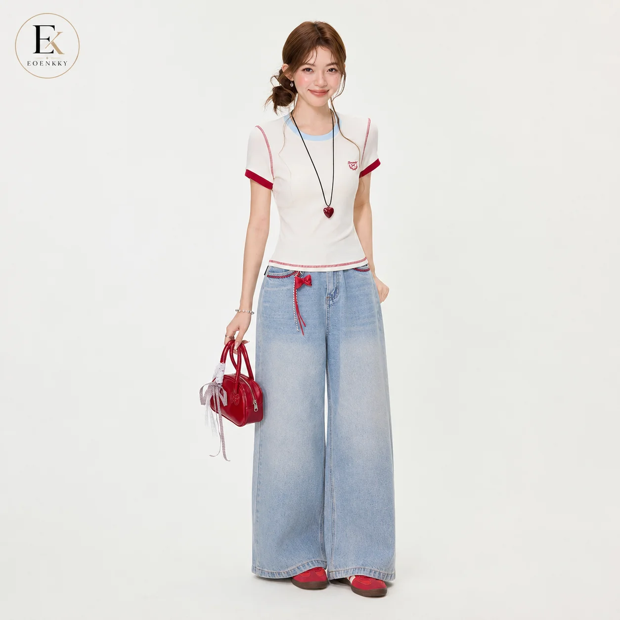 EOENKKY Women Contrast Trim T Shirt 2026 Summer Short Sleeve Round Neck Embroidered Fitted Tee Korean Sweet Street Casual Top