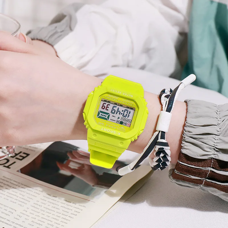 Dopamine kleurbotsing klein vierkant horloge voor dames, nieuw model voor middelbare scholieren en middelbare scholieren, waterdichte elektron