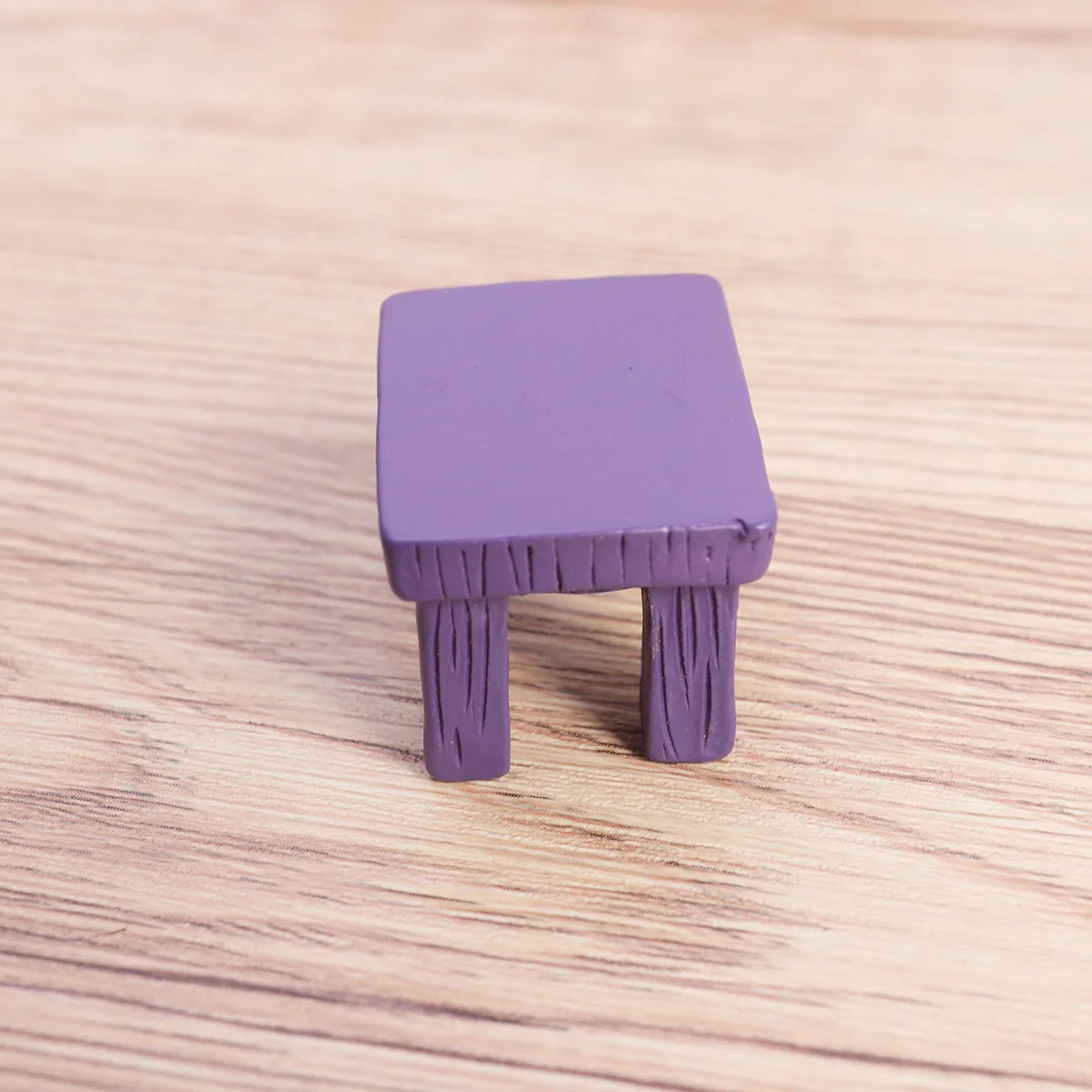 

Purple Simulated Resin Stool Miniature Chair Table Creative Micro Landscape Plant Decor for Moss Succulent Bonsai Garden