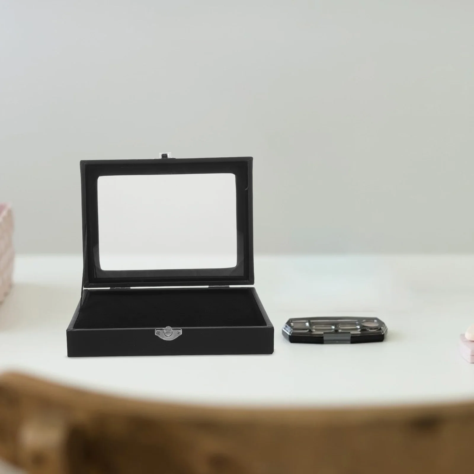 

Brooch Display Case for Pins Badges Medals Collection Protective Transparent Cover Reusable Storage Box Lightweight Portable