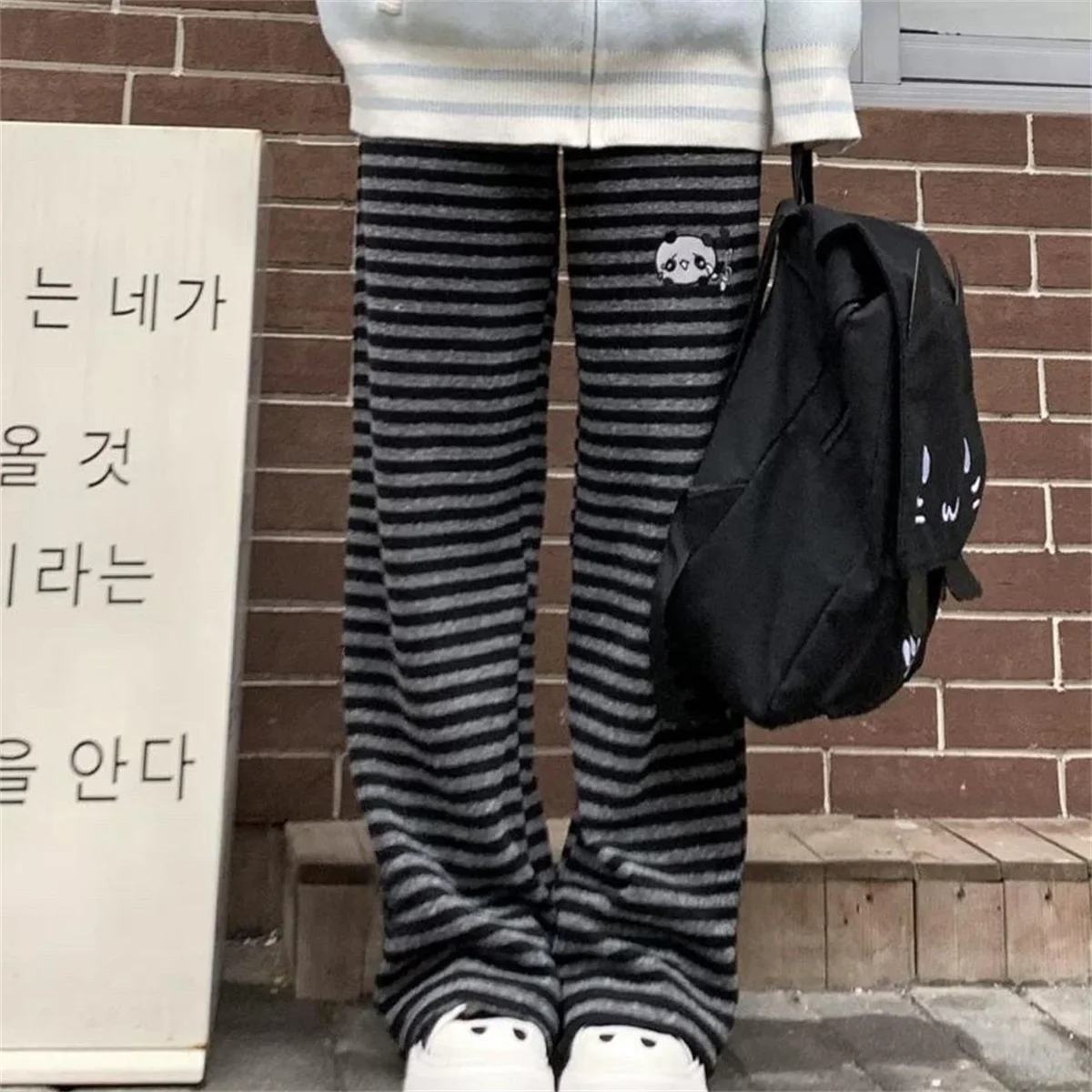 Calças Femininas Harajuku com Bordado de Desenho Animado, Listradas, Soltas, Estilo Coreano, Shorts Y2K, Subcultura Vintage, Calças Femininas de Perna Larga