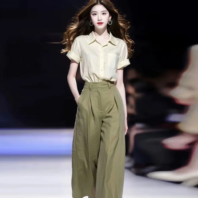 

2025 женский комплект из 2 предметов с эластичной резинкой на талии и карманами, украшенные широкими брюками + однотонная однобортная блузка с разрезом по подолу, топ