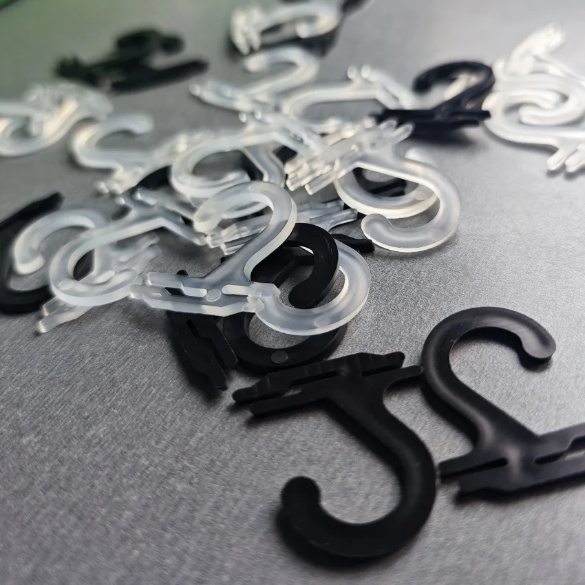 Picture 6: 3000pcs 28x30mm Plastic Flat Socks Packaging Bag Display Hooks Hangers Garments Accessories
