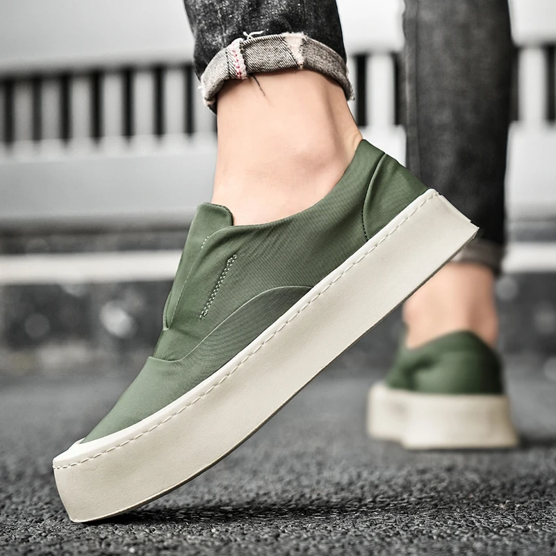 Heren Casual Schoenen Ademende Sportschoenen Loafers Sneakers Outdoor Comfort Slip Op Heren Platte Gevulde Schoenen Zapatillas Hombre